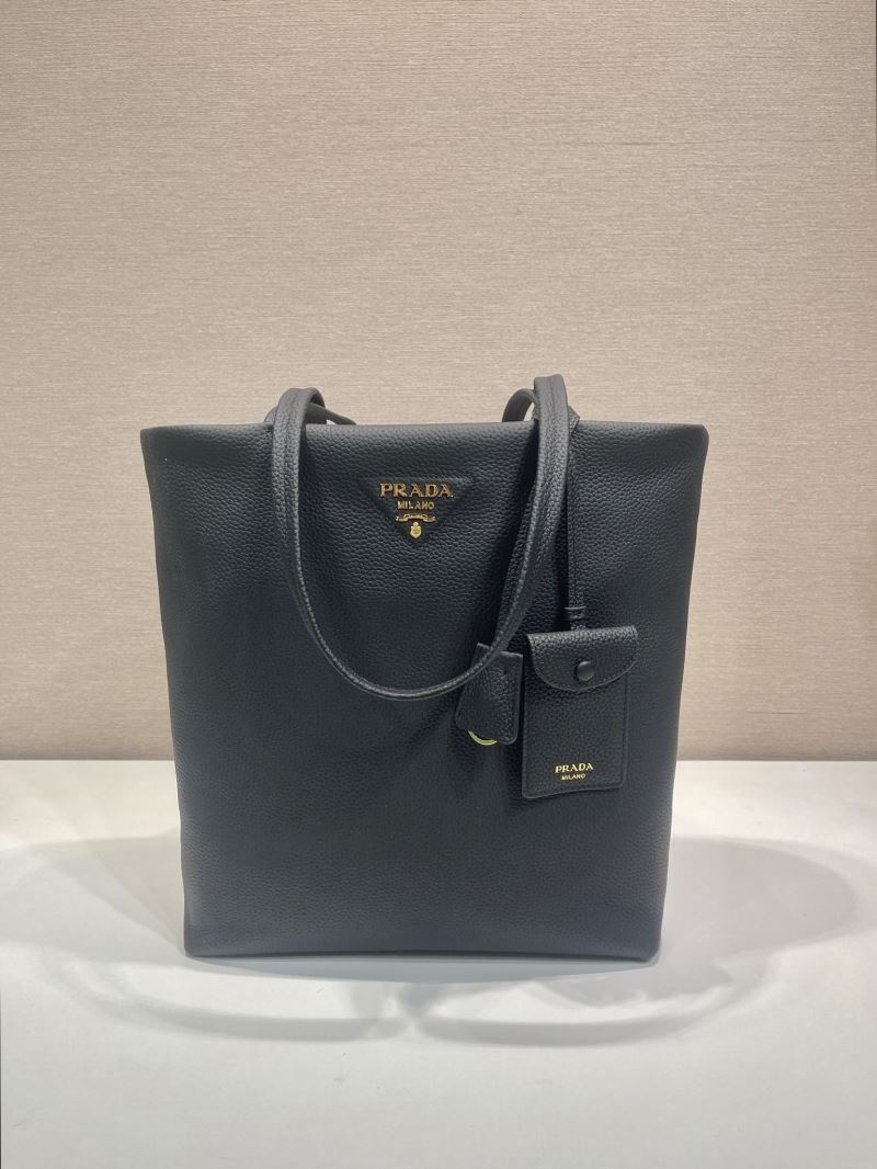 Pra*a tote bags